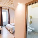 Urban Flat Garibaldi - Timesrl דירה בארי